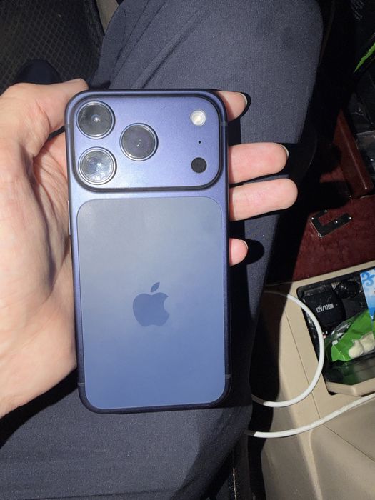 Продам iphone 14 pro 256 в корпусе 17pro все работает