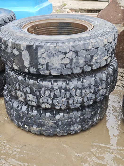 Продам колеса 9.00 R20