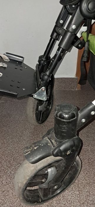 Детска количка за деца с увреждания