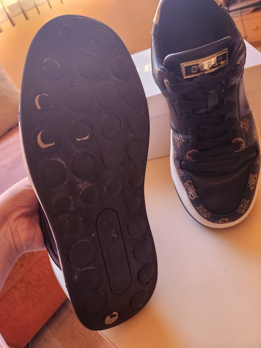 Дамски обувки GUESS