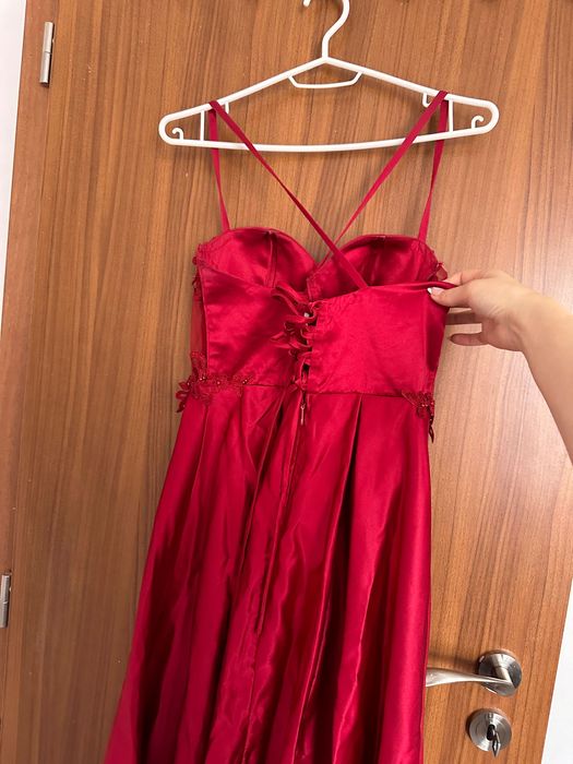 Официална рокля с дантела