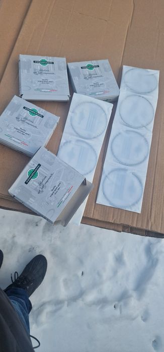 Segmenti piston fiat 615 diametru 108 mm pret 300 lei per piston pe or