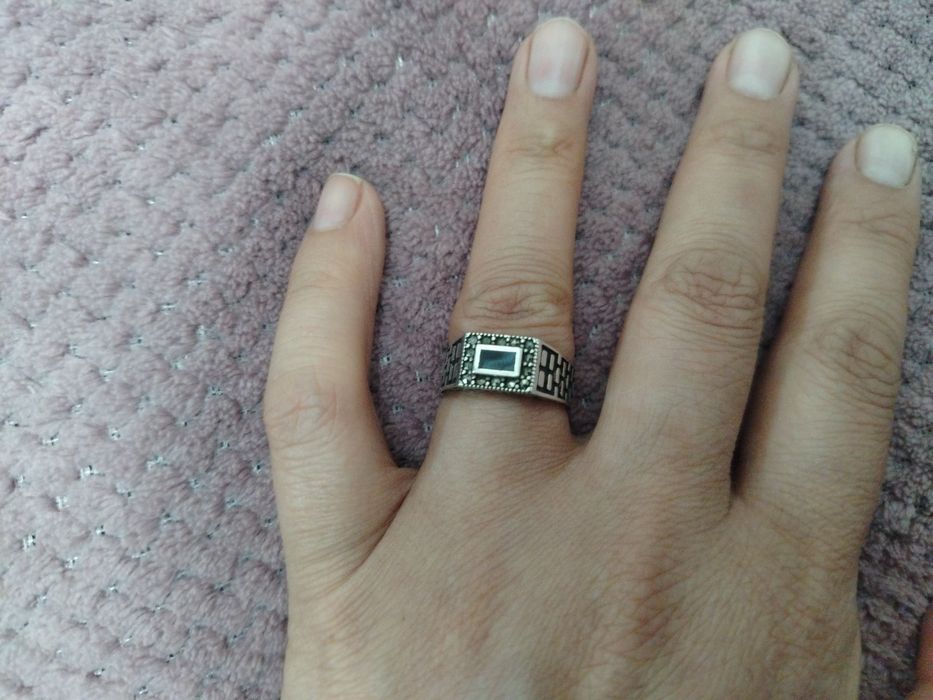 Bejirim uzuk sotiladi kuyovlaniki