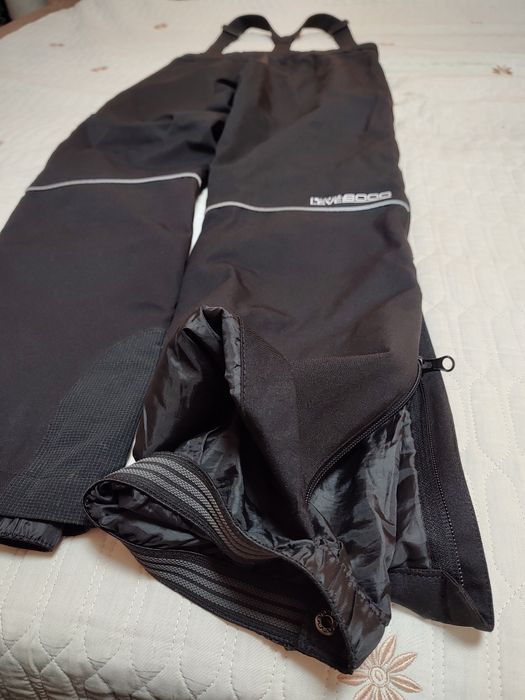 Ски яке, панталон, Термо бельо, палто