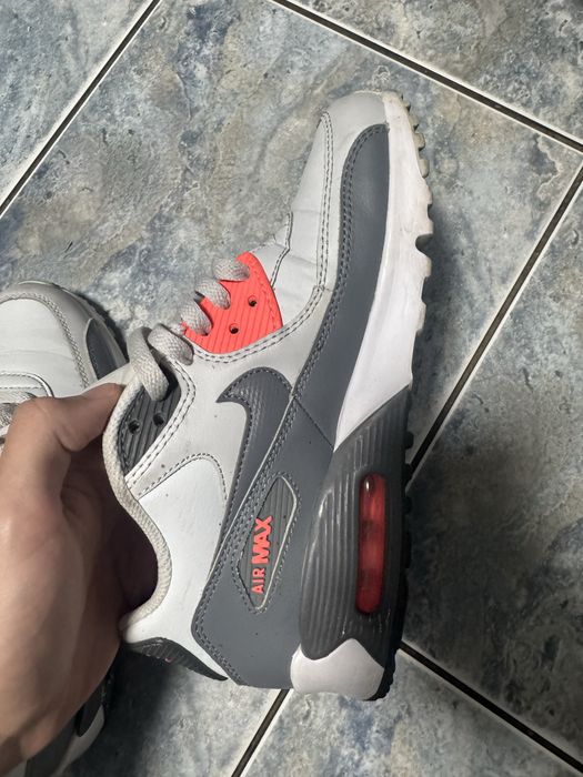 Nike albi marimea 39