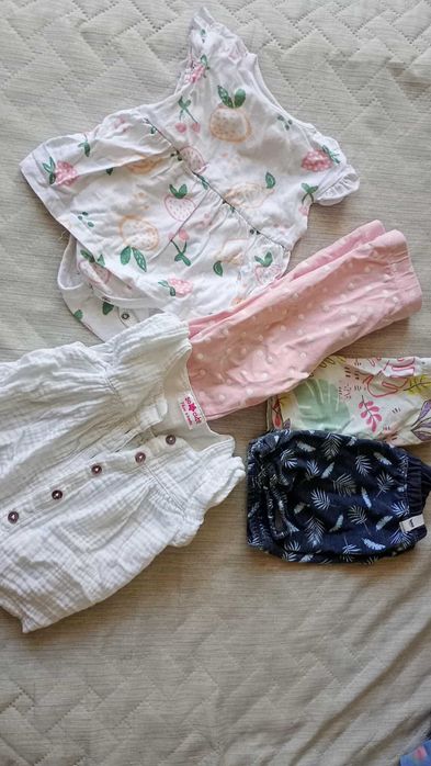 Лот дрехи за момиченце с номерация от 56 до 86