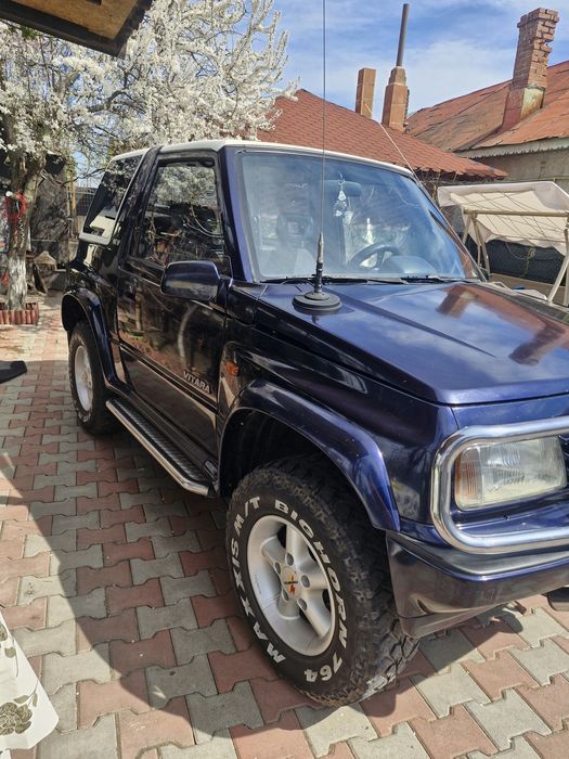 Suzuki Vitara.  1,6 16 valve