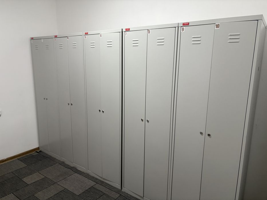 Продам железные шкафчики