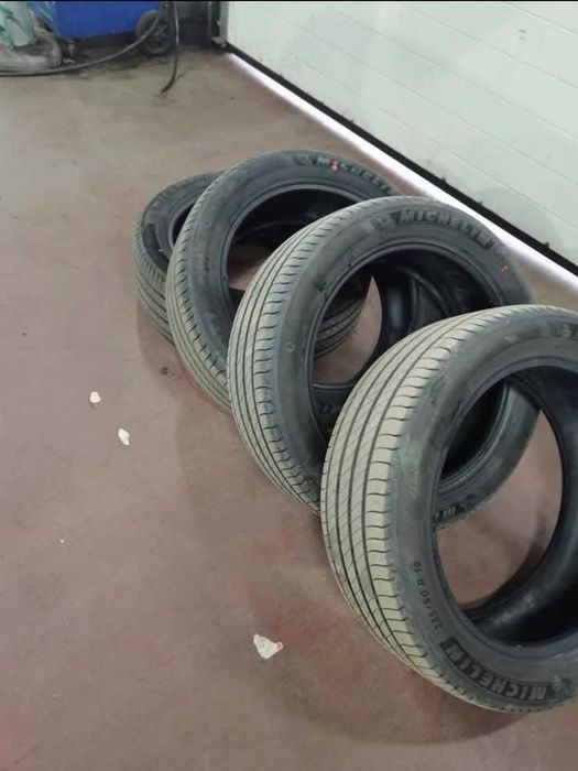 Anvelope auto noi