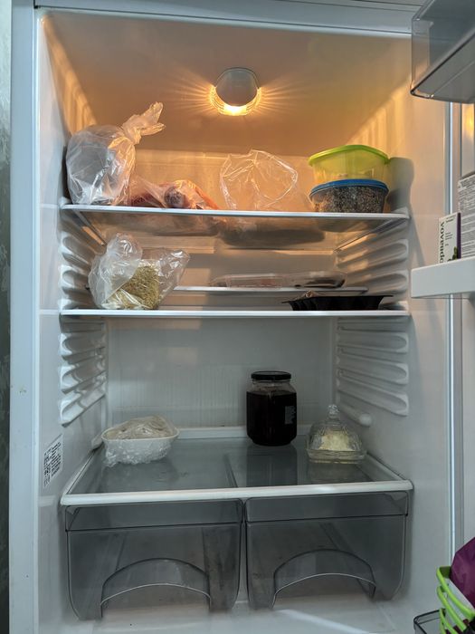 Продам холодильник