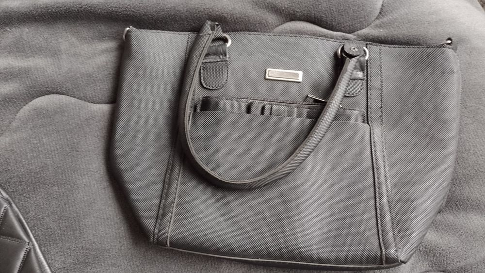 Елегантни дамски чанти