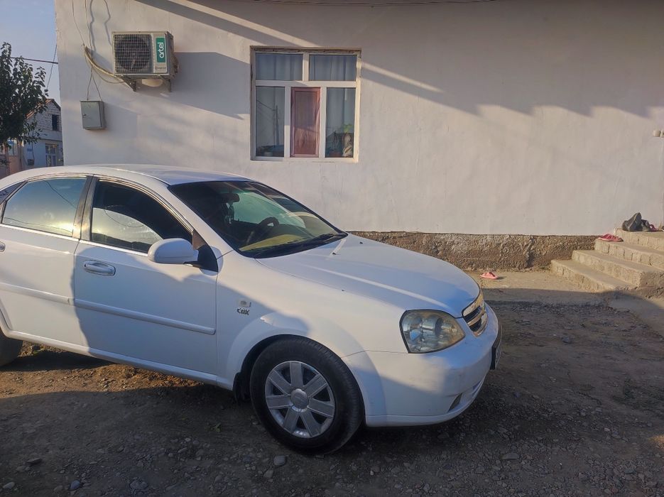 Zudlik bilan sotiladi