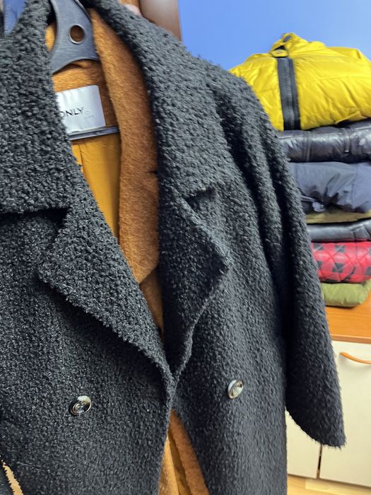 Куртки пальто женские б/у