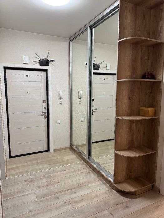 Продаётся 3/1/5  на Миробад. ЗАГС