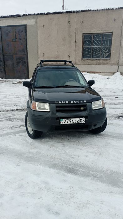 Продам машину недорожник