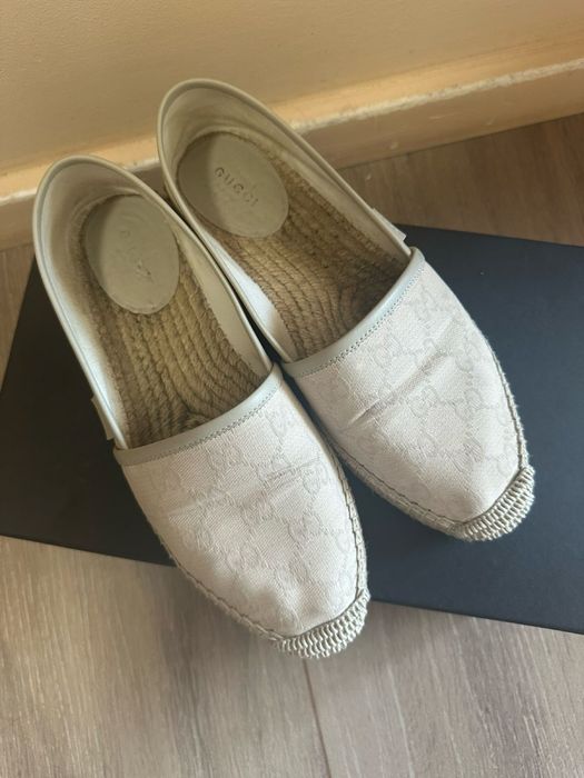 Еспадрили Gucci бежови