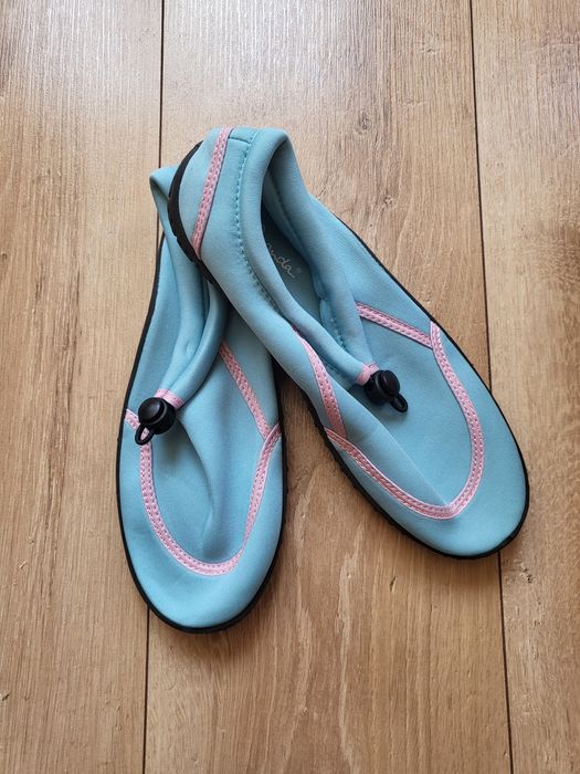 Дамски акваобувки