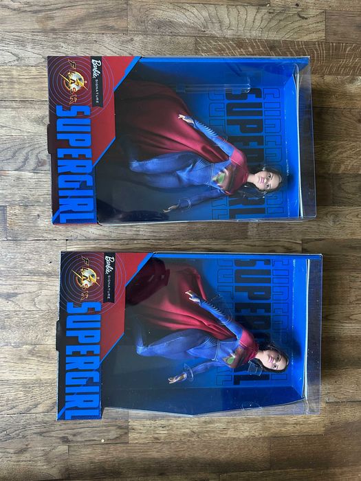 Barbie Supergirl Signature (The Flash) чисто нова, колекционерска