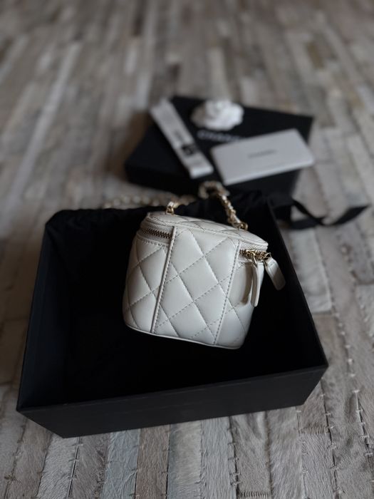 Geanta Chanel Vanity, livrare 24 ore