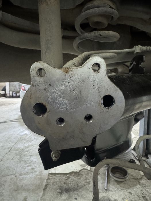 Задняя балка поло,рапид