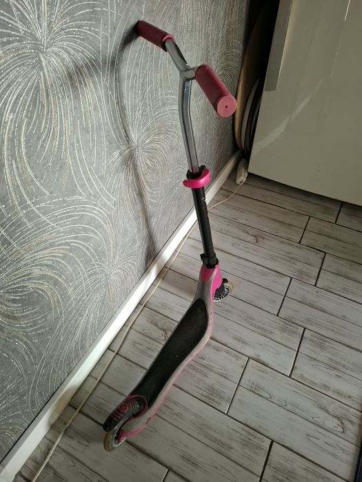 Самокат двухколесный