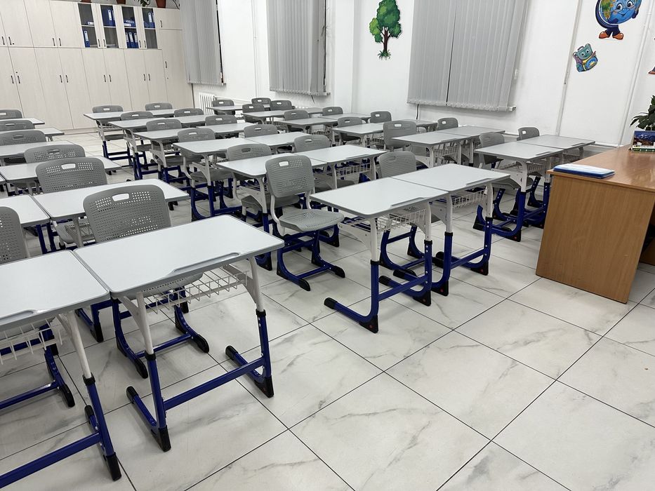 Школьная парта