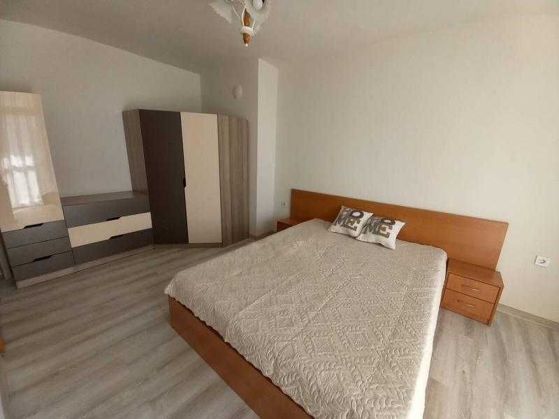 Дава се под наем Тристаен апартамент в Бургас, Братя Миладинови - 66 кв.м за 433.5 € - Снимка #6