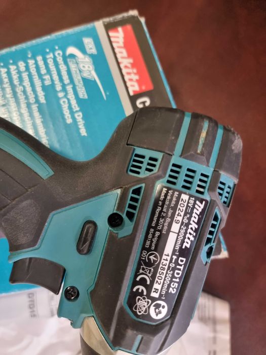 Акумулаторен Импакт Винтоверт Makita