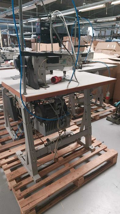 masina de cusut industriala Durkopp, masa de lucru