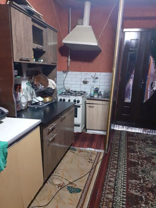 Срочно сотилади 2 хотели 3 хона килинган калининский масифда жойлашган