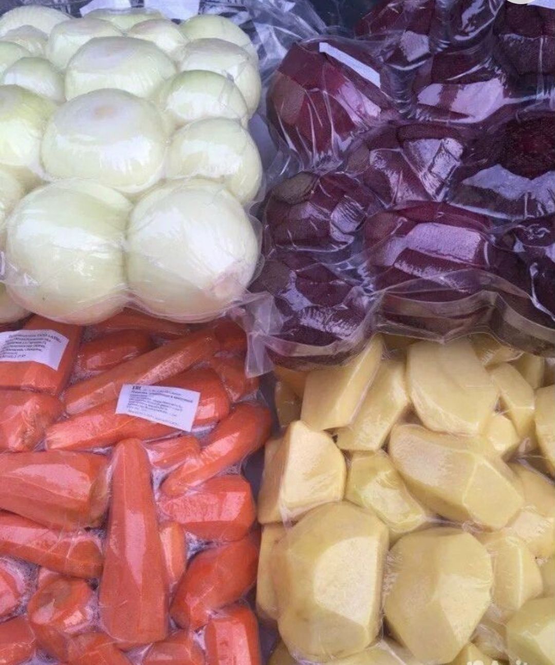 Хранение очищенных овощей. Овощи в вакуумной упаковке. Очищенные овощи в вакуумной упаковке. Упаковка овощей в вакуумную упаковку. Картофель, вакуумная упаковка.