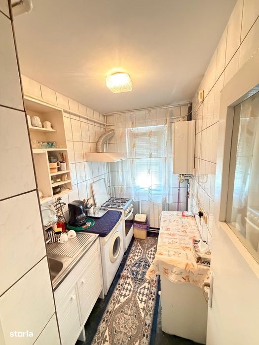 Vanzare apartament cu 4 camere in Micro 13, etaj 3, pret 65 000 euro