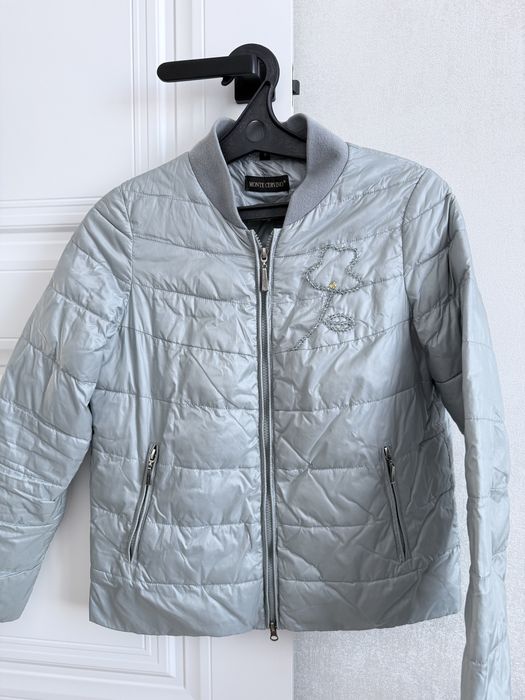 Женская куртка весна