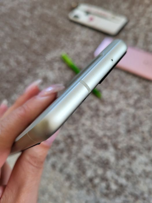 Продаётся Samsung s21 fe