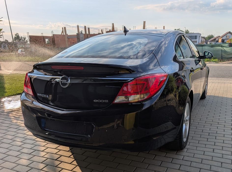 Opel Insignia  2013