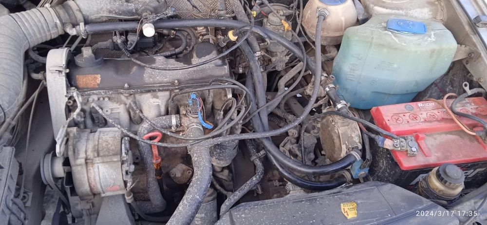 Продам двигатель Пассат В3 1.8 моно