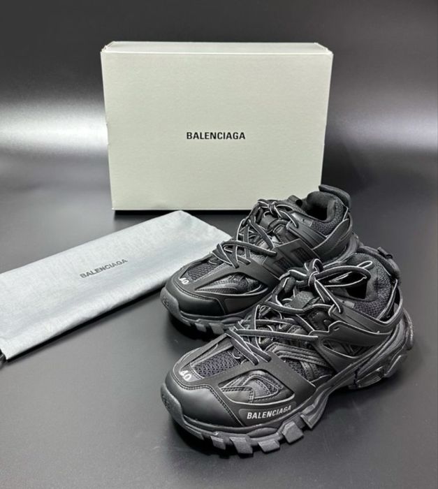Balenciaga Track