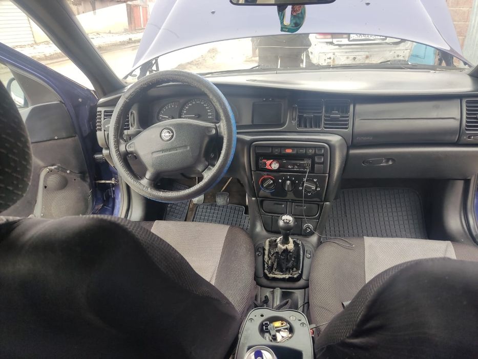 Продам Опель вектра б