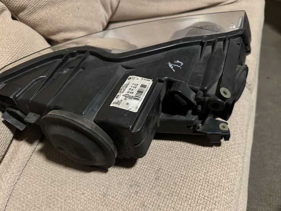 Оригинален Фар HELLA VW туарег ляв без забележки