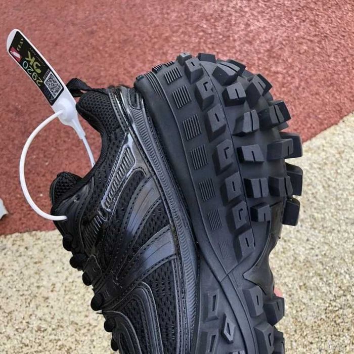 Balenciaga Defender Black Dark Grey/Black
