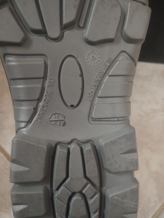 Работни обувки Stenso!