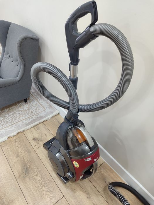 Продам Пылесос в отличном состоянии