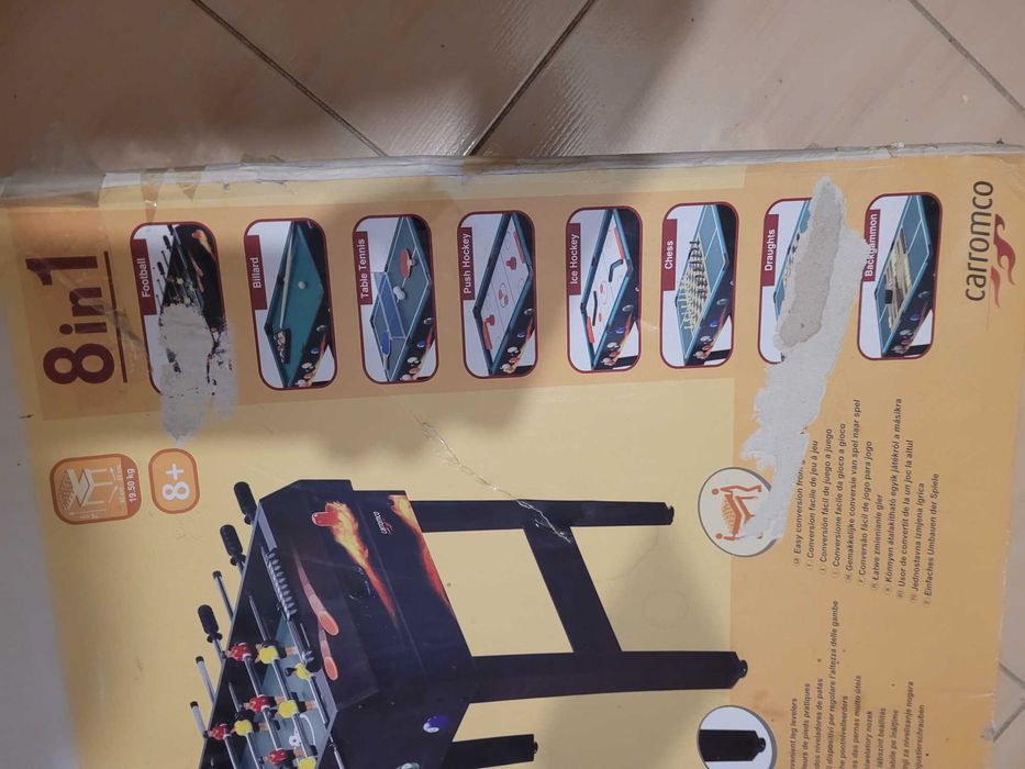 Joc fotbal , biliard ,tenis sah de masă