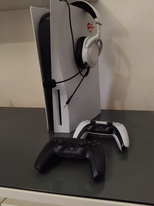 Joc  video  cu accesorii