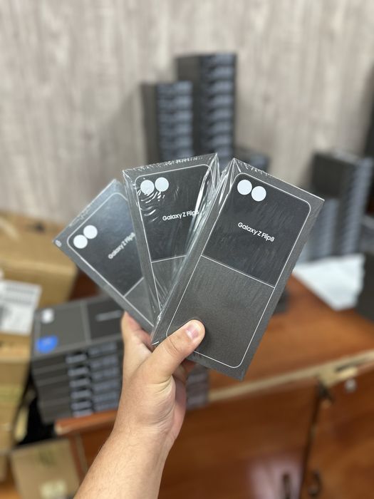 Samsung Z Flip 8 новый