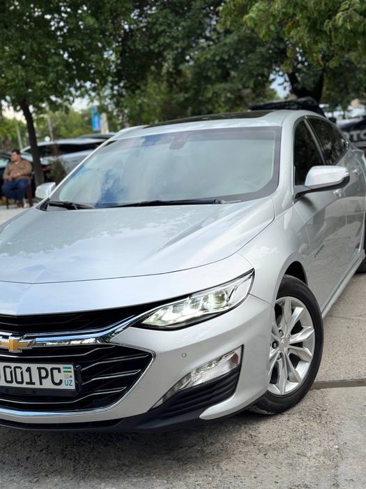 Chevrolet Malibu 2 primer 2022