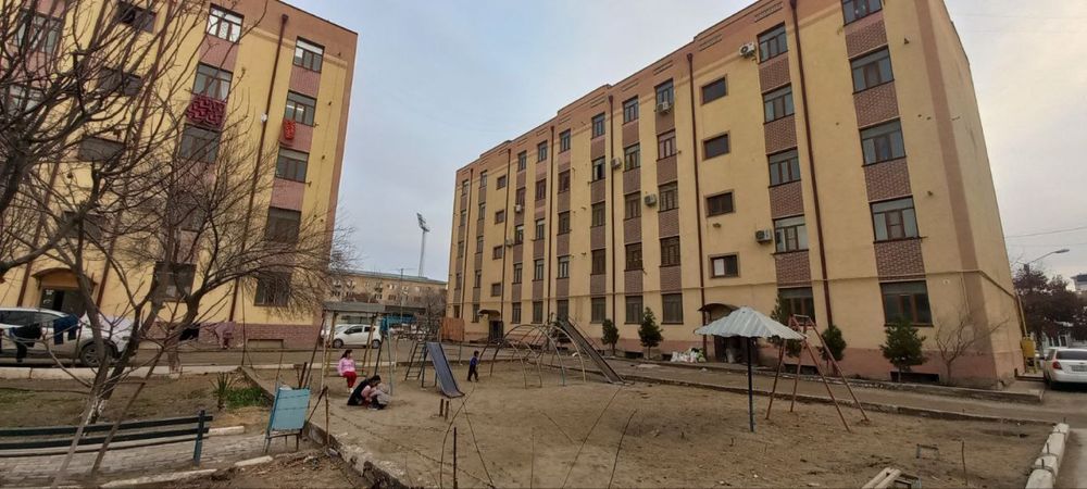 3 хонали 102 кв/м - 1 этаж КОРОБКА квартира тез сотилади | 3 xonali uy