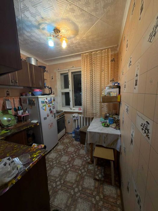 Продам 2-х комн. квартиру в 6 мкр