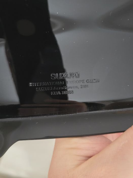 Черна слюда ОРИГИНАЛНА GSX-R 1000 K7 K8