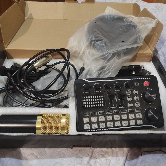 Конденсаторный микрофон